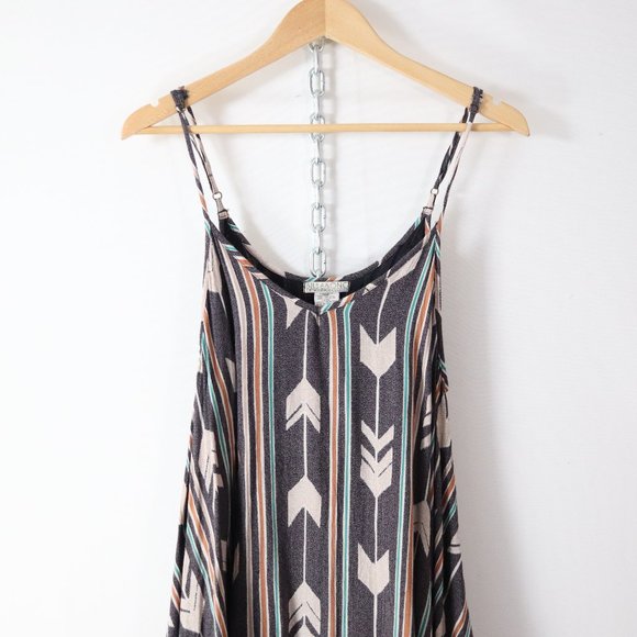 ❌SOLD❌billabong arrow chevron print summer dress - Picture 2 of 7